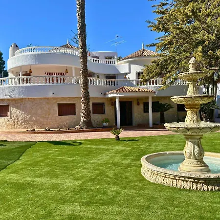 Marea: Private Luxury *
